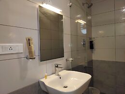 Hotel Aura by Woco Stays