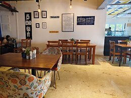 Hotel Aura by Woco Stays