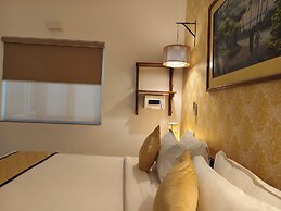 Hotel Aura by Woco Stays