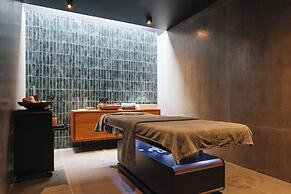 WOOD HOTEL & SPA