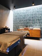 WOOD HOTEL & SPA