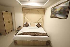 Airpot The Paramonnt Hotel