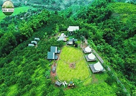 Ora Hill Farmstay & Glamping Hoa Binh