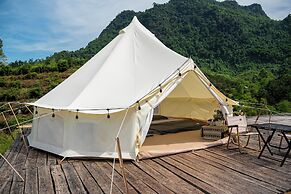 Ora Hill Farmstay & Glamping Hoa Binh