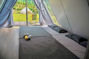 Ora Hill Farmstay & Glamping Hoa Binh