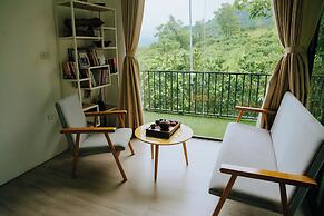 Ora Hill Farmstay & Glamping Hoa Binh