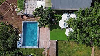Ora Hill Farmstay & Glamping Hoa Binh