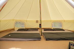 Ora Hill Farmstay & Glamping Hoa Binh