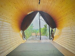 Ora Hill Farmstay & Glamping Hoa Binh