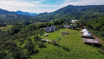 Ora Hill Farmstay & Glamping Hoa Binh