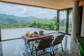 Ora Hill Farmstay & Glamping Hoa Binh