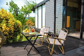 Ora Hill Farmstay & Glamping Hoa Binh