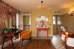The Rabbit Hotel & Retreat