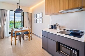 Laguna Lakeside Residences