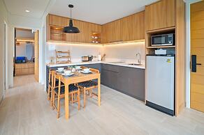 Laguna Lakeside Residences