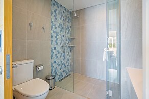 Laguna Lakeside Residences