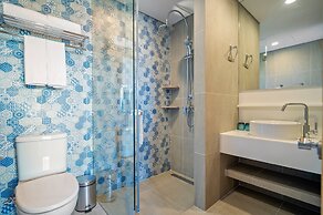 Laguna Lakeside Residences