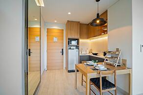 Laguna Lakeside Residences