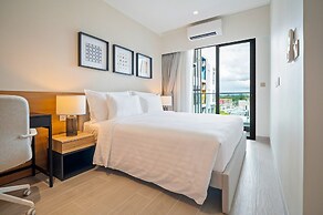 Laguna Lakeside Residences