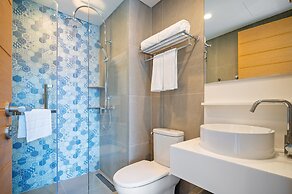 Laguna Lakeside Residences