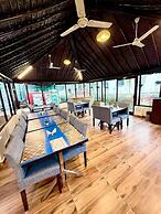 Shelton Blu Resort By Mango People