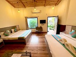 Shelton Blu Resort By Mango People