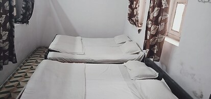 Goroomgo Agra Hotel Mathura