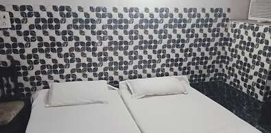 Goroomgo Agra Hotel Mathura