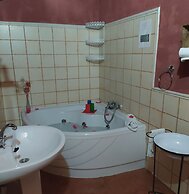 Warm Holiday Home With Private Pool in Andalucia Center