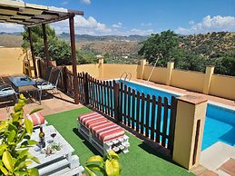 Warm Holiday Home With Private Pool in Andalucia Center