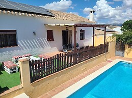 Warm Holiday Home With Private Pool in Andalucia Center