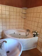 Warm Holiday Home With Private Pool in Andalucia Center