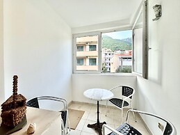 The Four Fish Apartments