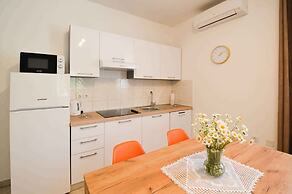 Apartments in Stinjan/istrien 8432