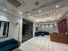 Hotel Satsang Grand