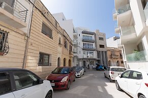 Charming 2-Bed in Swieqi