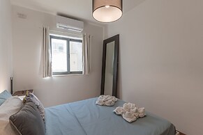 Charming 2-Bed in Swieqi