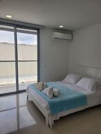 LINDO APTO OCEAN DRIVE BY PARCEROS GROUP