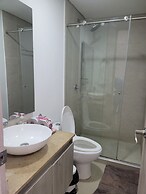 LINDO APTO OCEAN DRIVE BY PARCEROS GROUP