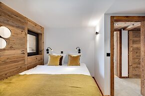 Chalet Le Reve Cinema Room Jacuzzi