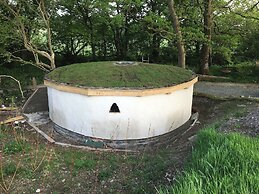 Large Sound Healing Retreat Cottage in West Wales