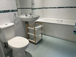 Large Sound Healing Retreat Cottage in West Wales