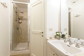 Cartari Deluxe Apartment