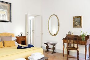 Cartari Deluxe Apartment