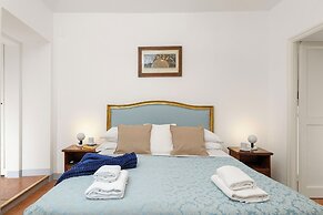 Cartari Deluxe Apartment