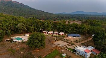 Dandeli Hill View Jungle Stay