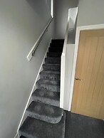 Cozy Manchester House With 3 Bedrooms