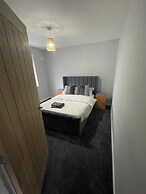 Cozy Manchester House With 3 Bedrooms