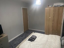 Cozy Manchester House With 3 Bedrooms