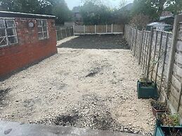 Cozy Manchester House With 3 Bedrooms